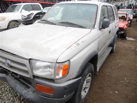 1997 Toyota 4Runner Silver 2.7L AT 2WD #Z21671